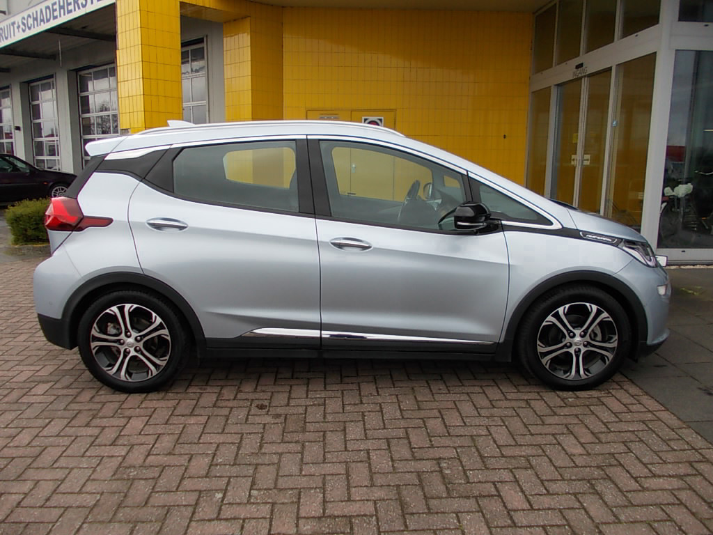 Opel Ampera-e navi, cr.control, leer, stoelverw., stuurverw