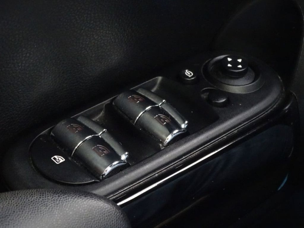 Mini Cooper mini 1.5 chili serious business led | leder | pano
