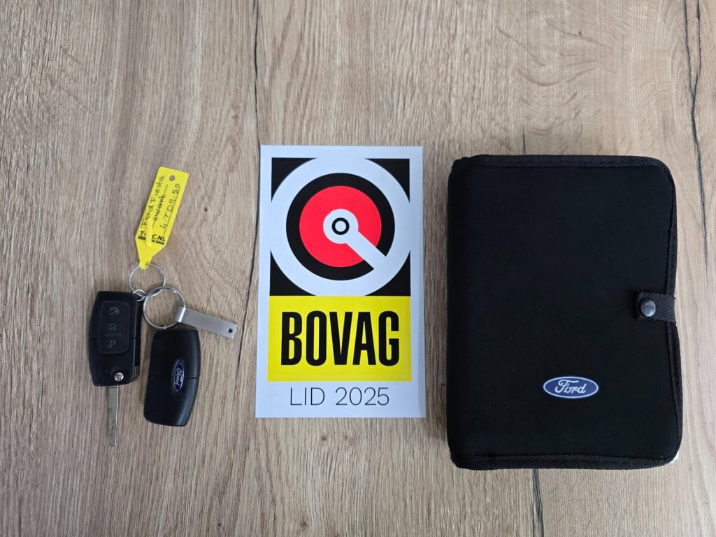 Ford Fiesta occasion titanium uitvoering met cruisecontrol en bluetooth | t