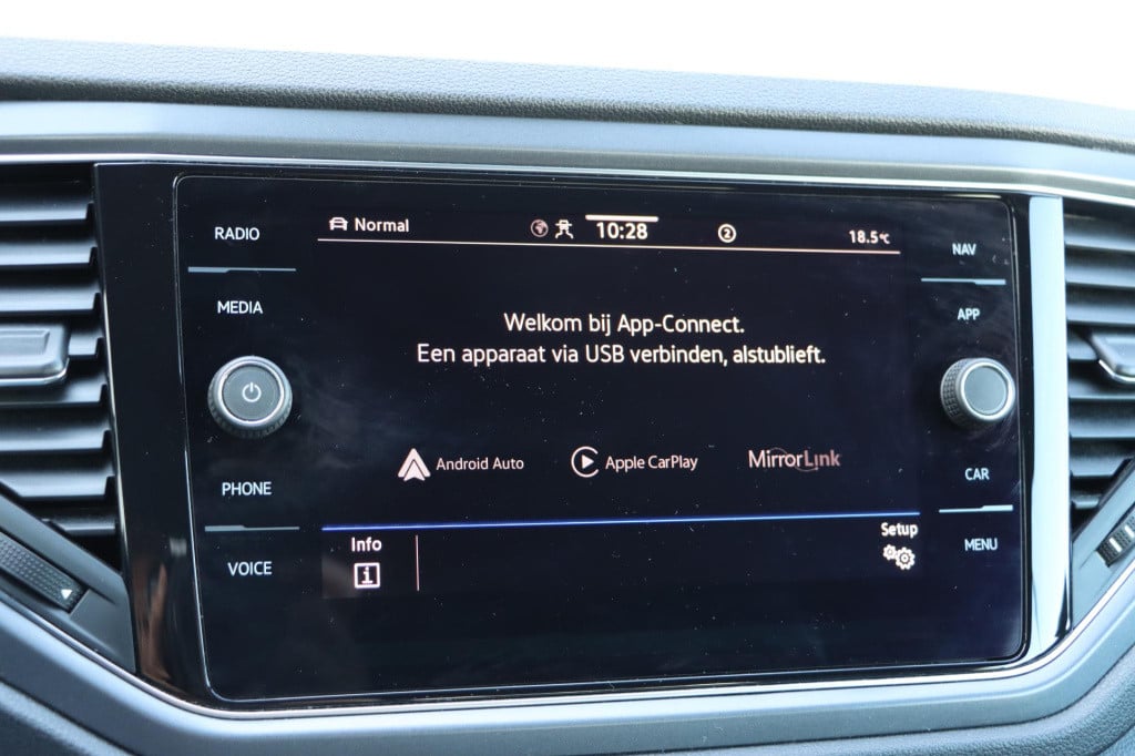 Volkswagen T-roc cabrio 1.5 tsi r-line 150pk dsg7