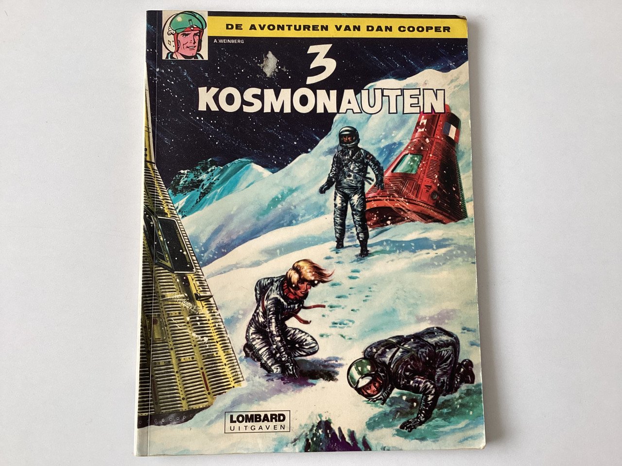 Verschillende stripboeken. Dan Cooper, Lambik, Smurfen, Tommy Riley etc.