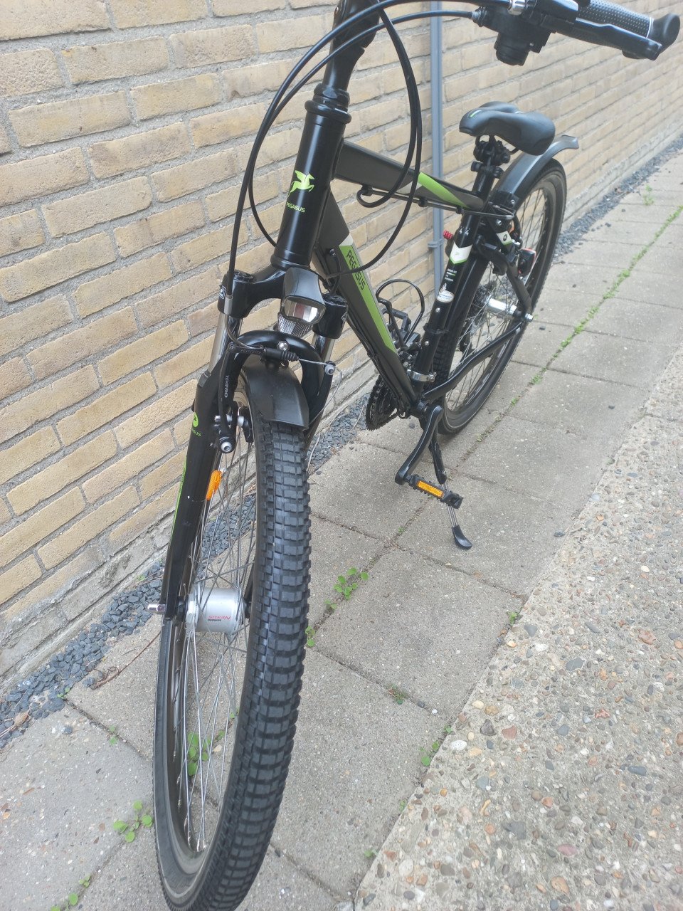Te koop  26 inch jongensfiets pegasus kid