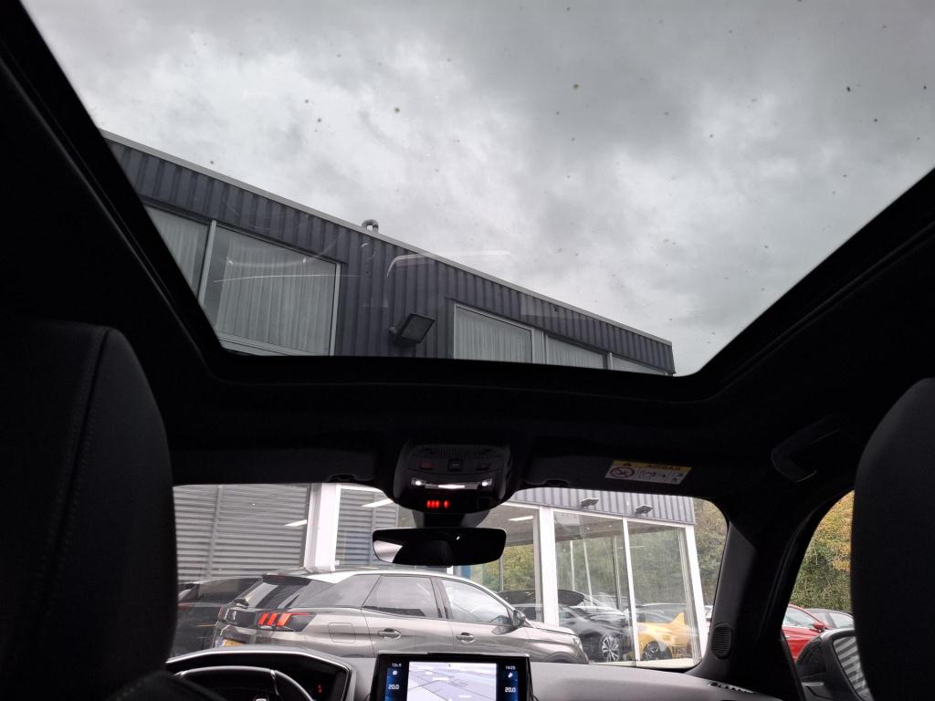 Peugeot 2008 suv 130 gt-line schuif-/kanteldak/cam/trekhaak