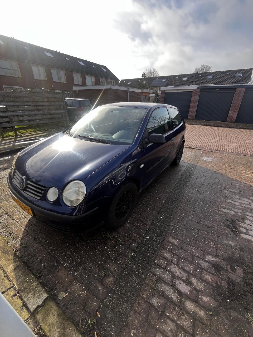 Volkswagen polo 1.2 47KW 2002