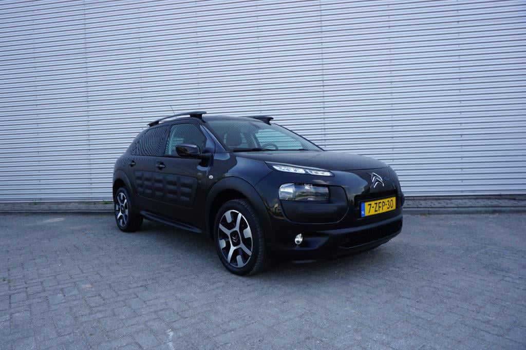 Citroen C4 Cactus 1.2 vti shine climate / navi / cruise / camera / pano / p
