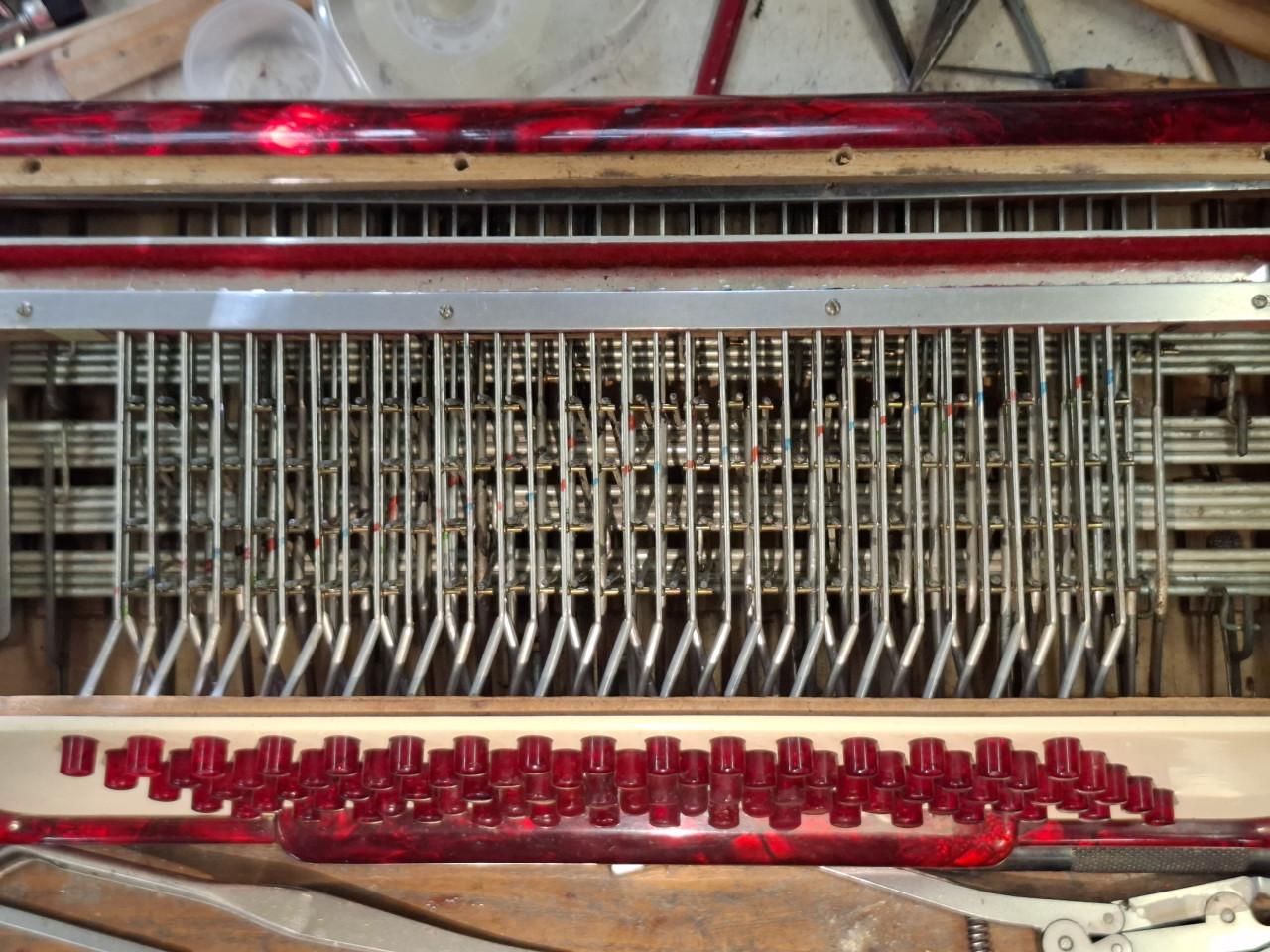 Accordeon Ballone Burini Waaier klavier