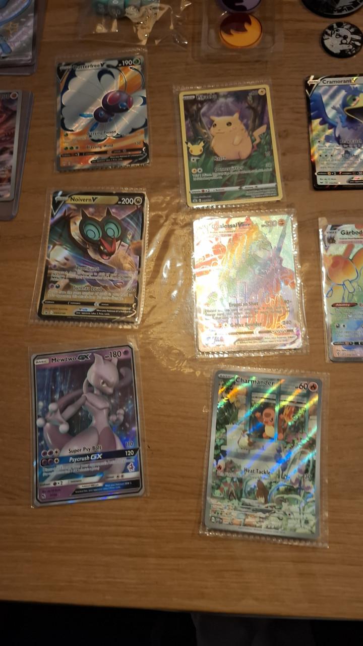 Pokemonkaarten+doos+dobbelstenen+coins
