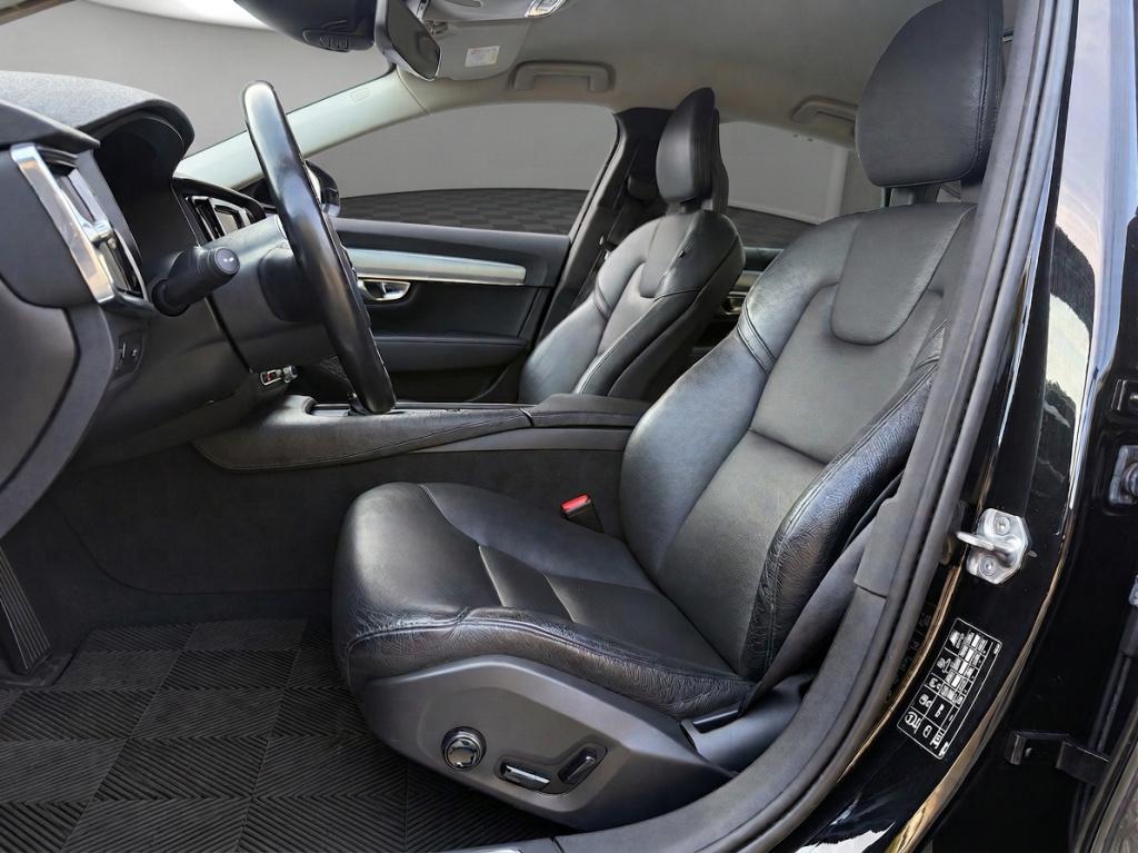 Volvo S90 2.0 t6 awd momentum+