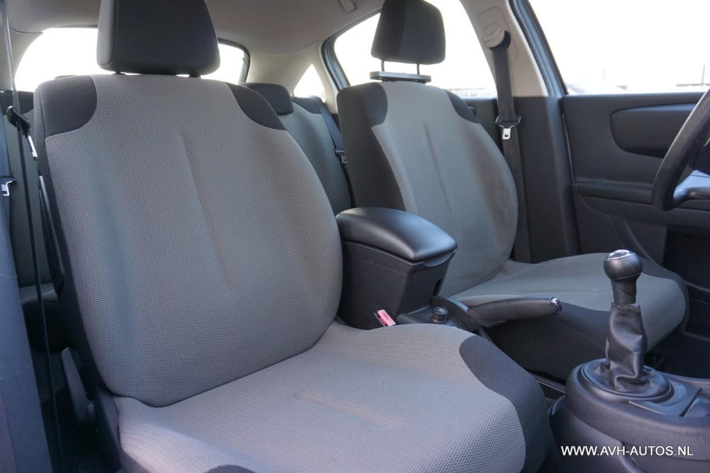Citroen C4 1.6-16v ligne business