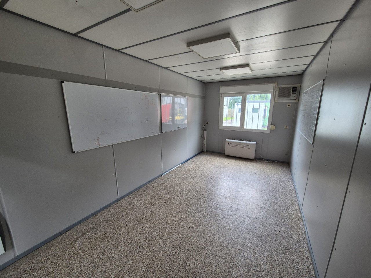 Meerdere 6x3m kantoorunits / bouwketen / woon/schaftunits