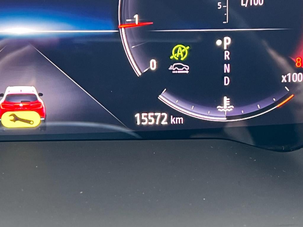 Renault Captur 1.3 tce 140 aut, intens met vele opties, camera, zelf sturen