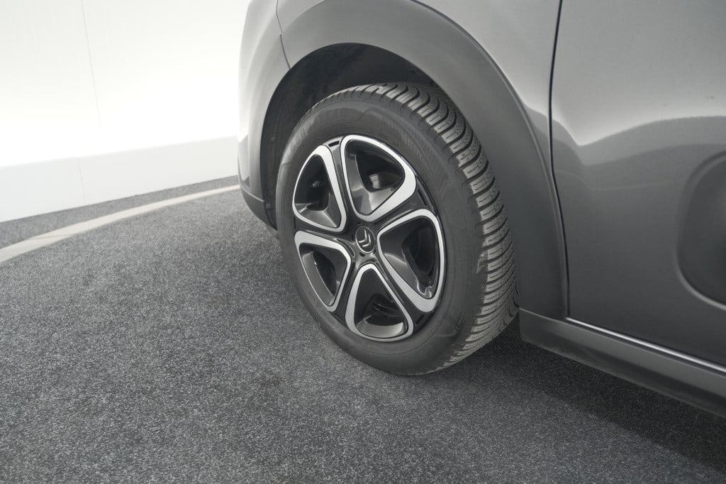 Citroen C3 puretech 82 c-series | navigatie | climate control | apple carpl