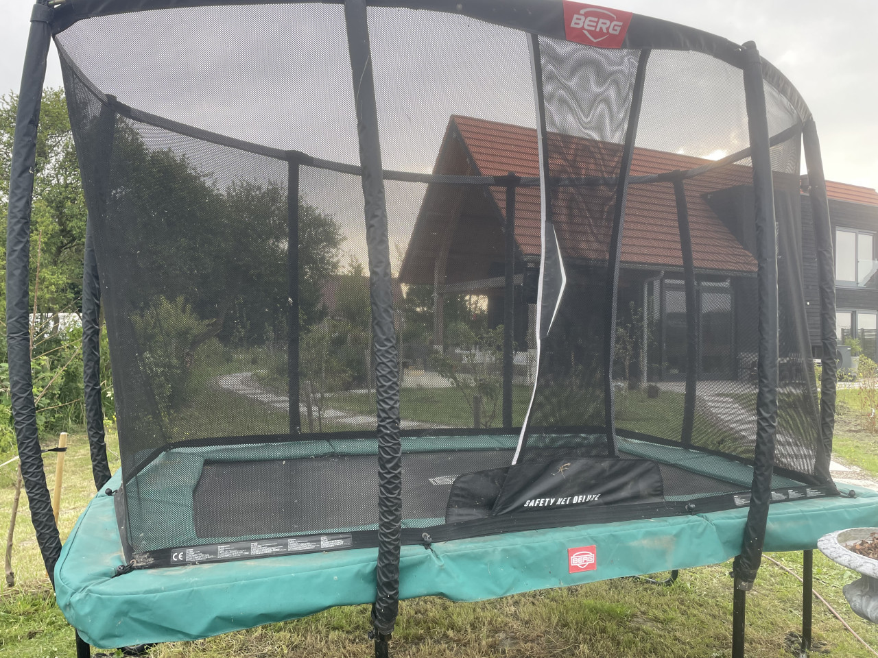 Trampoline Berg rechthoek 330x220
