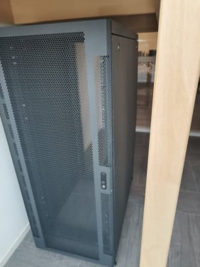 Serverkast / Patchkast / 19 inch rack 22U