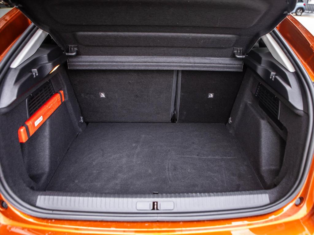 Citroen C4 1.2 puretech 130pk feel automaat | navigatie | stoelverwarming |