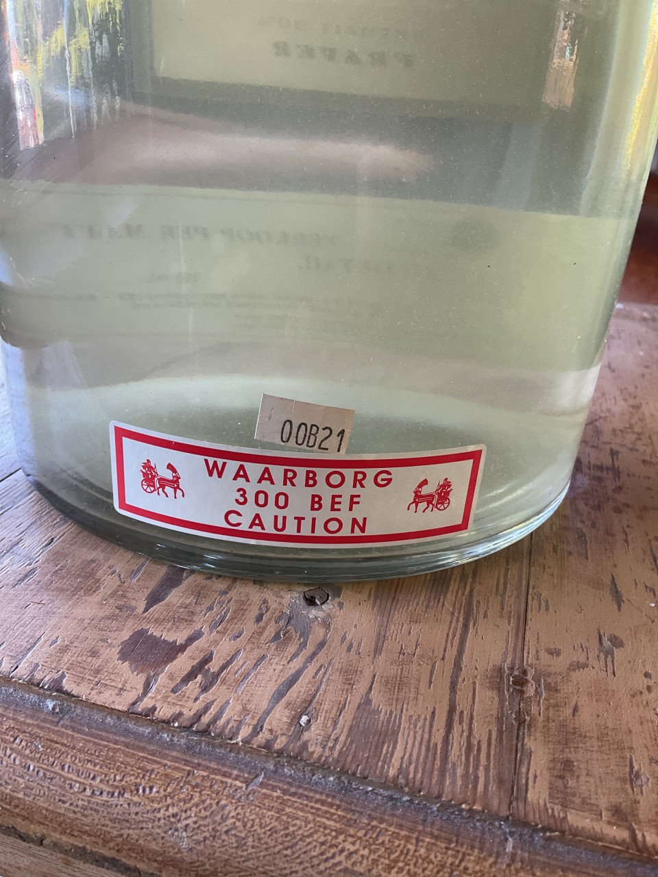 Oude winkelfles Eau de Cologne 5 ltr.