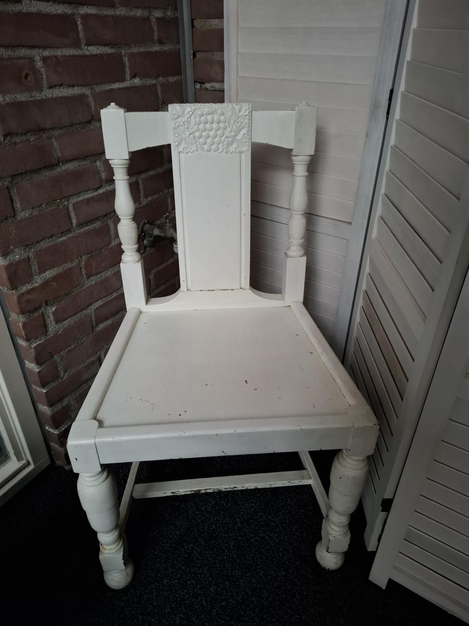 Houten stoel