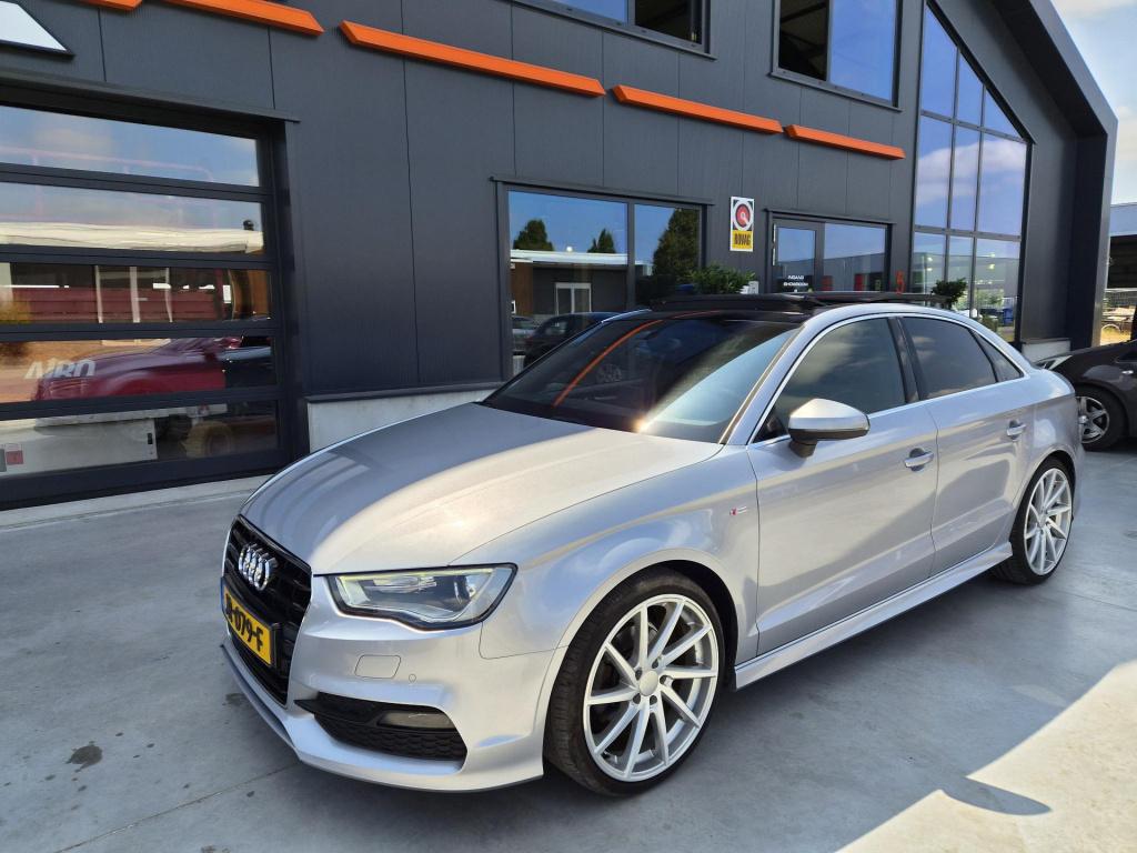 Audi A3 limousine 1.4 tfsi cod ambition pro line s