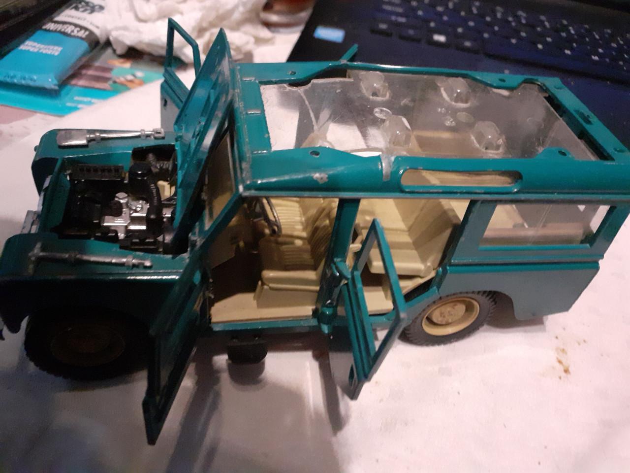 Speelgoed auto's + Model auto LANDROVER + Kerst auto 50cm.!