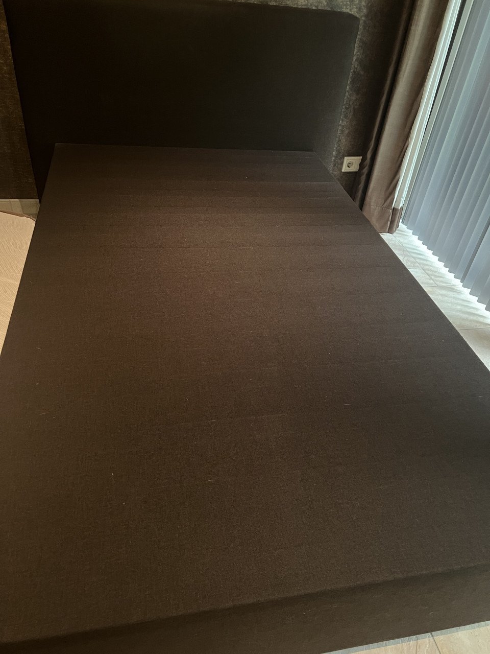 Bed boxspring 1.20 x 2.00 twijfelaar