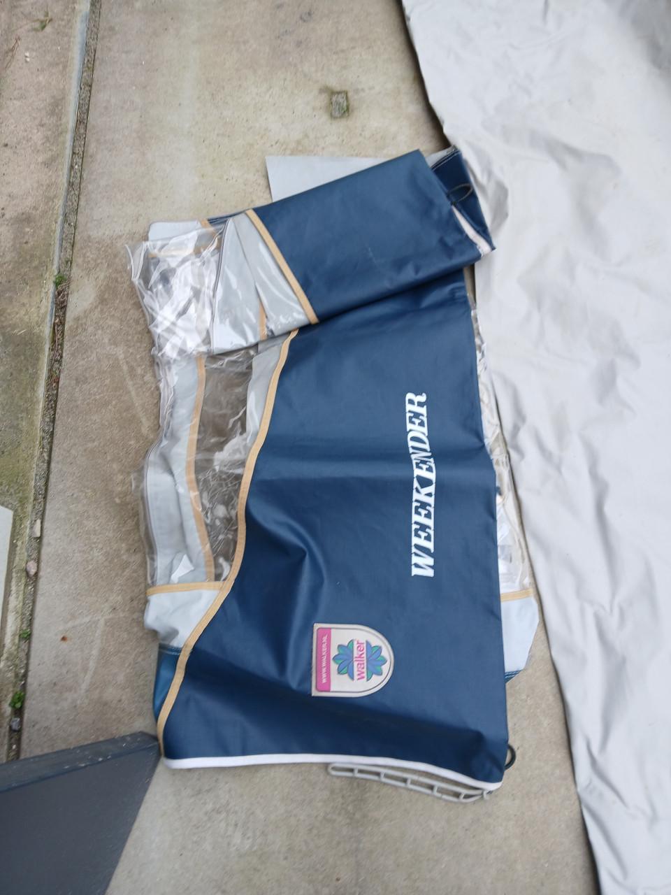 Te Koop Luifel Walker Weekender met 2 sets buizen (alu/staal)