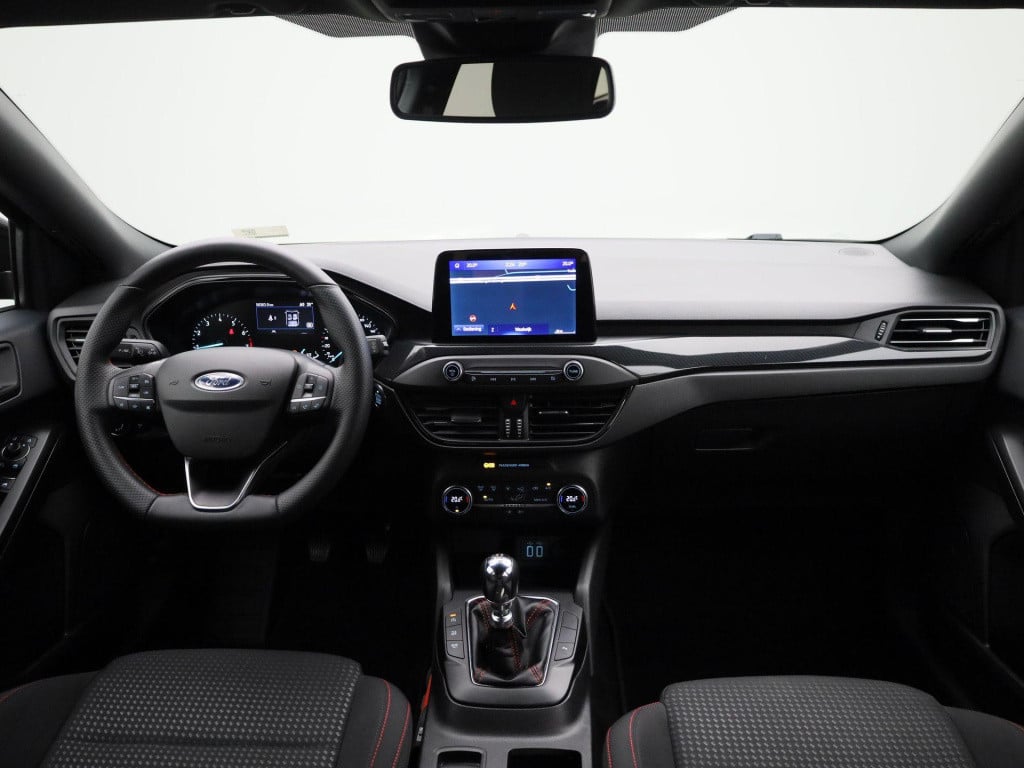 Ford Focus wagon 1.0 ecoboost hybrid st line business | lage km stand | nav