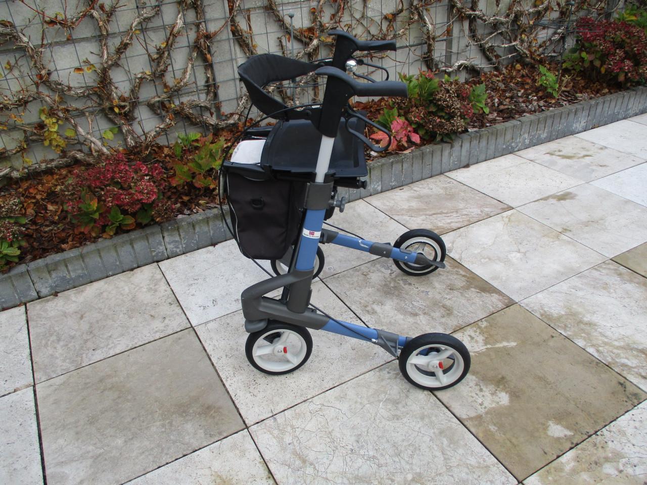 Zgan Topro Troja 5G rollator met zitje tas rugsteun dienblad en stokhouder
