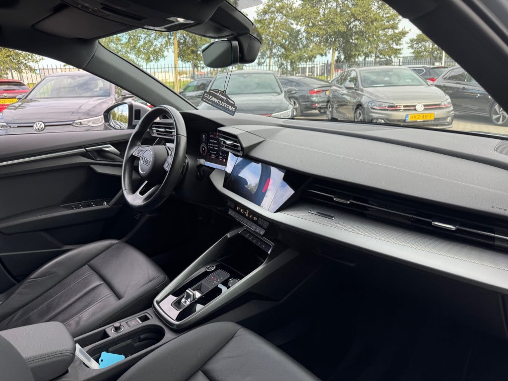 Audi A3 limousine 35 tfsi * matrix led * leer * panoramadak * trekhaak