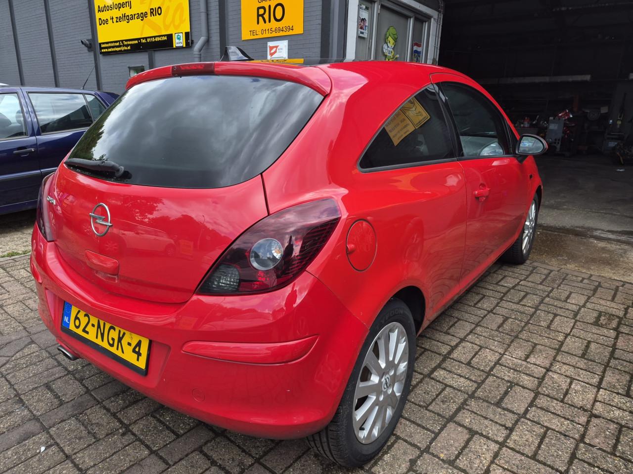 Opel Corsa D 1.4-16V Twinport  Apk 11-12-2026