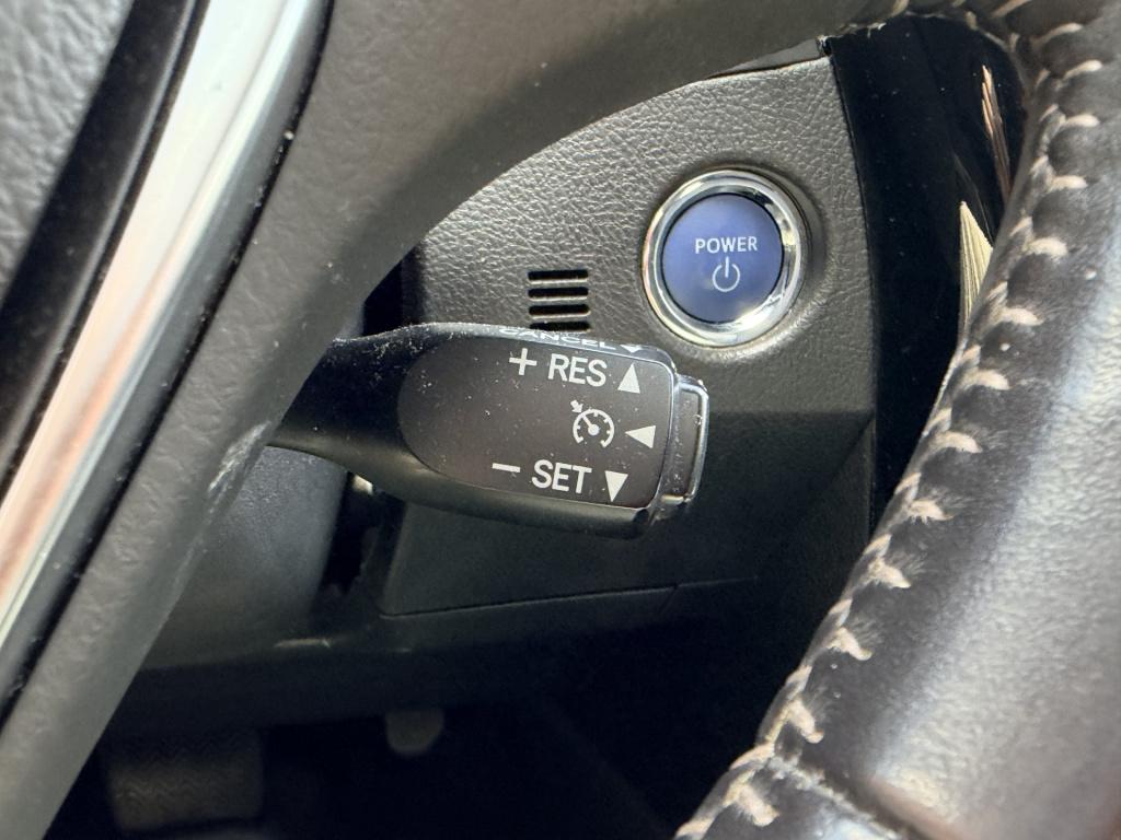 Toyota Auris touring sports 1.8 hybrid lease pro | radio | nav | panorama d