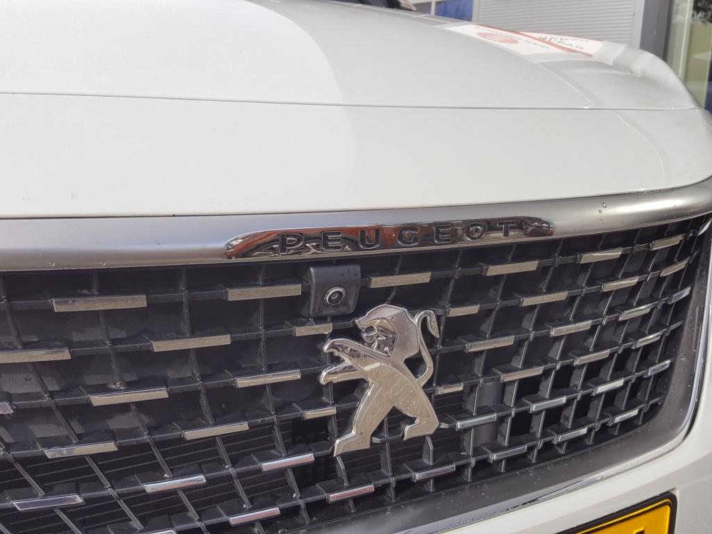 Peugeot 3008 1.2 puretech 130pk s&s gt-line trekhaak afneembaar | apple car