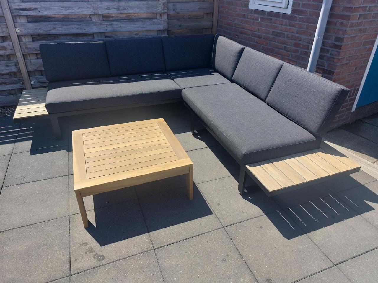 Luxe Loungeset met NIEUWE tafel! (Bezorging mogelijk)