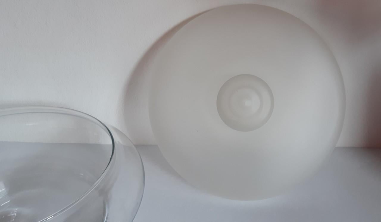 Leerdam glas: koekjes schaal met satiné deksel