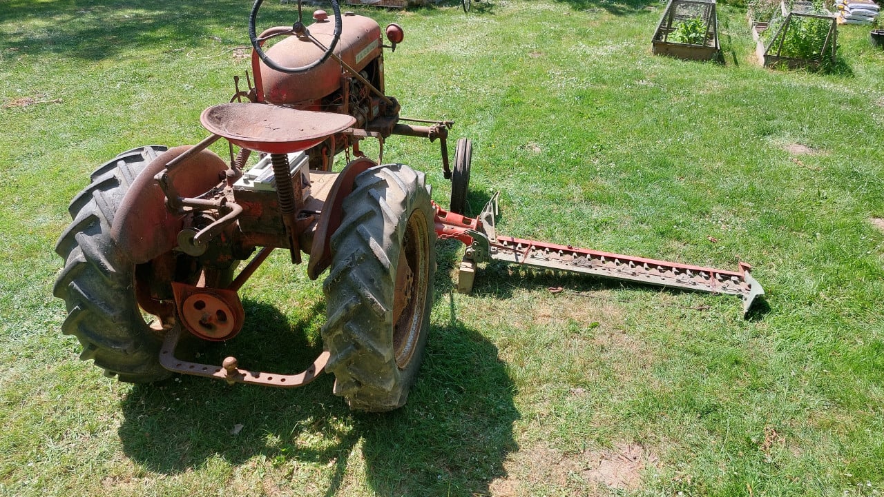 Farmall Cub 1960