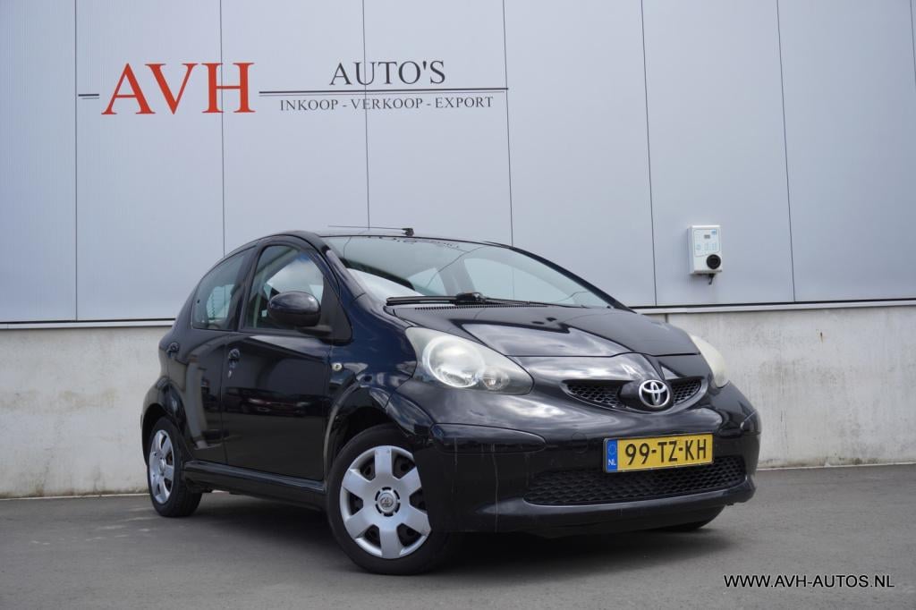 Toyota Aygo 1.0-12v +