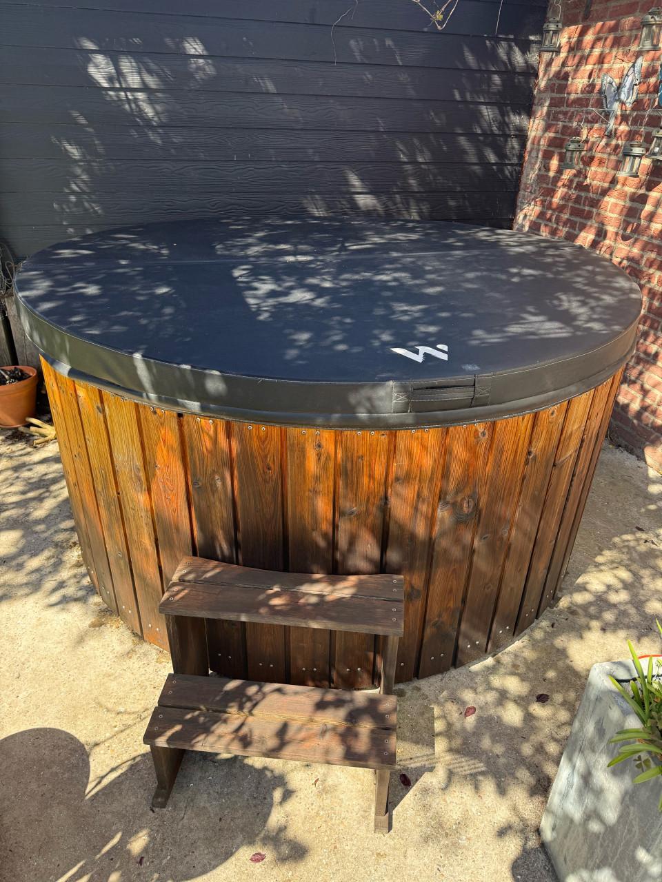 Ducktub hottub Welvaere