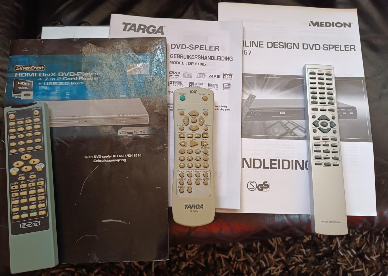 Dvd spelers drie stuks