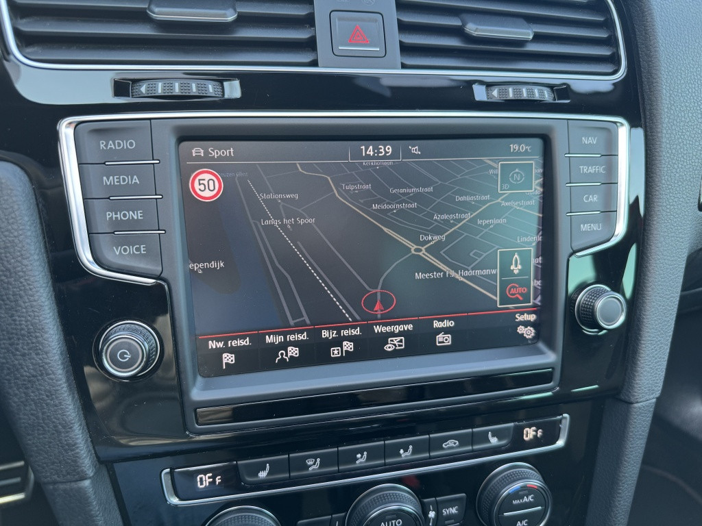 Volkswagen Golf 2.0 tsi gti clubsport dsg| nl-auto | pano | dynaudio | appl