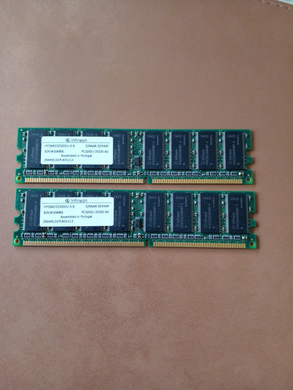 Ram bankjes: Retro 2 x 256 MB - DDR1/PC-3200U voor desktop.