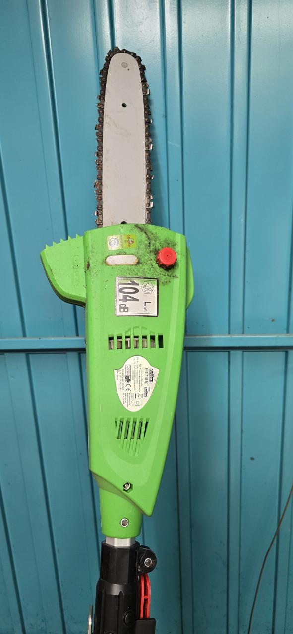 Telescopische heggeschaar en ketingzaag