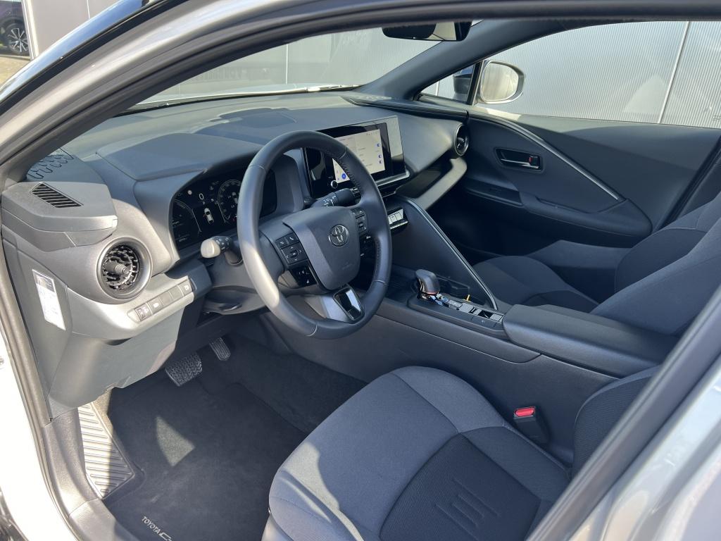 Toyota C-hr 1.8 hybrid 140 dyn