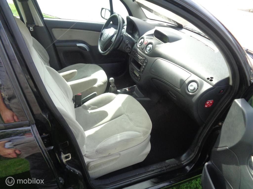 Citroen C3 1.6i-16v exclusive/stuurbekr/airco/trekhaak/apk tot 10-10-2027