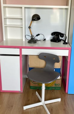 Ikea micke kinderbureau en bureaustoel