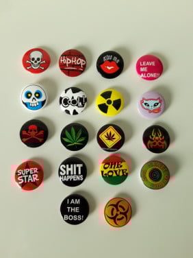Buttons doorsnede 2,5cm NIEUW