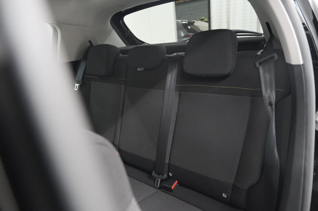 Citroen C3 puretech 110 eat6 max | apple carplay | parkeersensoren | 16 inc