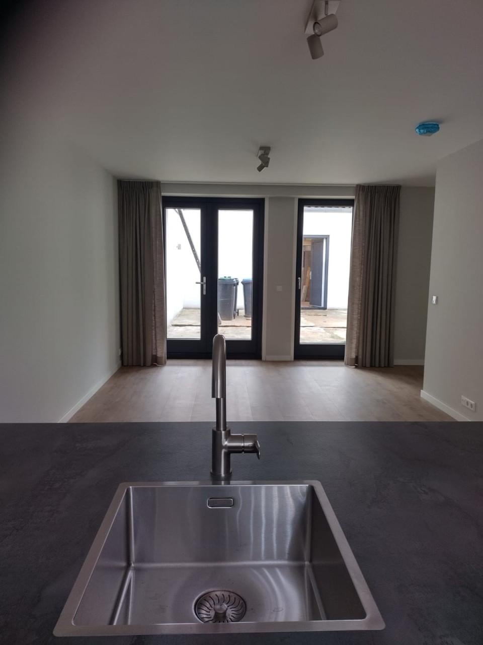 Te Huur  2 kamer Woning