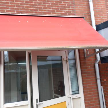 Zonnescherm 190 cm. rood