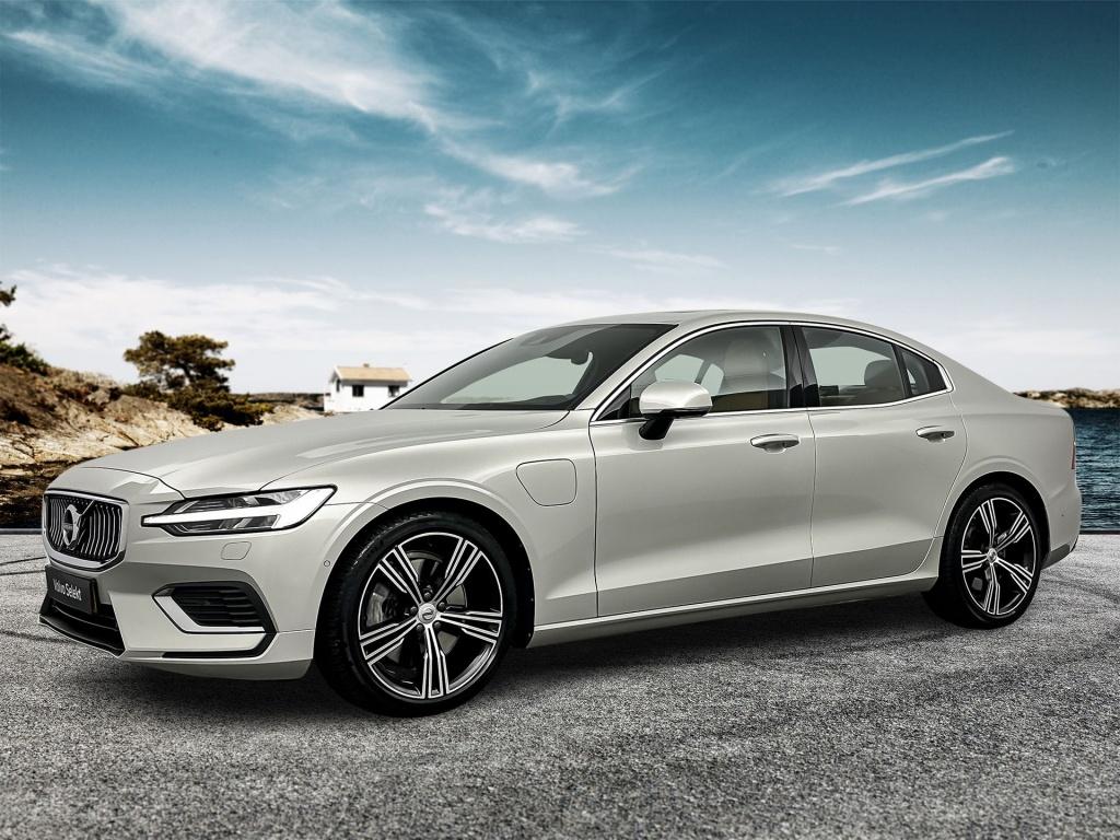 Volvo S60 t6 340pk recharge inscription| full options ! trekhaak