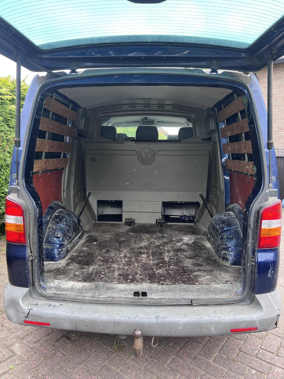 Te koop aangeboden: Volkswagen Transporter T5 2.5 TDI uit 2008
