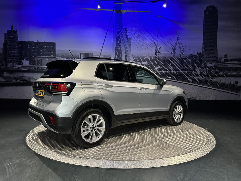 Volkswagen T-cross 1.0 tsi life edition *camera*appconnect*winterpack*